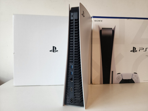 Imagen 3 de 7 de Sony Playstation 5 825gb Con Lectora + 1 Control Y Caja