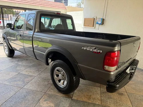 Ford Ranger Ranger súper Cab 6 cilindros 3.0 2 puertas Automática