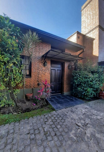 En Venta Casa De 4 Dorm.con Pileta En Country Del Golf Viejo