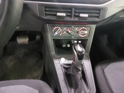 Volkswagen Polo 1.0 Confortline Tiptronic At