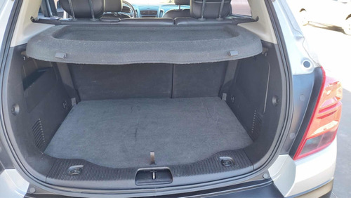 Imagen 10 de 11 de Chevrolet Tracker Automática