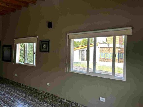 Venta Casa Leloir + Quincho + Departamento +pileta