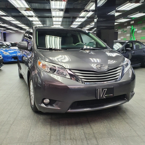 Imagen 2 de 7 de Toyota Sienna Xle