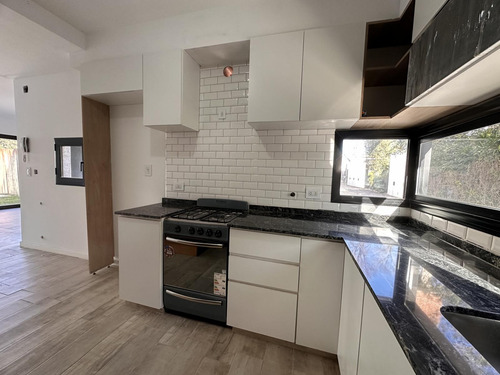 Venta Casa Condominio De 2 Dormitorios A Estrenar En Rosario- Fisherton