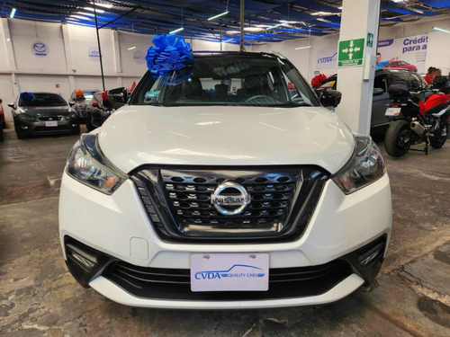 Nissan Kicks Dark Light 2018