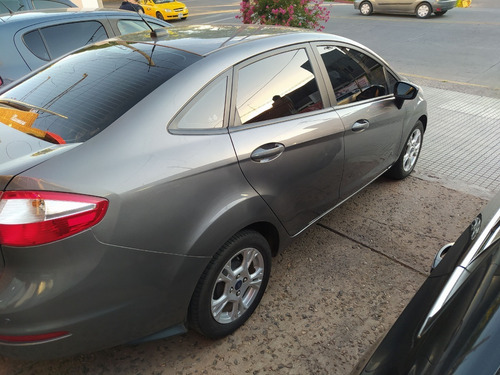 Fiesta Kinetic S Plus C/gnc 69mil Km!! 2014