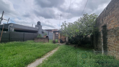 Casa En Venta Sobre La Calle General Viamonte En El Barrio Pinazo, Del Viso, Pilar.