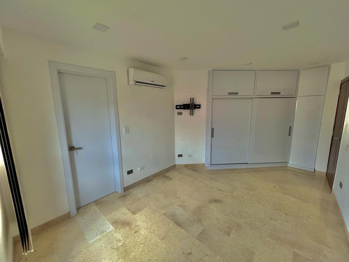 Imagen 6 de 10 de Apartamento En Alquiler