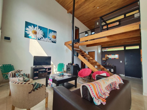Chalet En Venta En Barrio Cerrado Lomas Del Rey , Mayu Sumaj, Cordoba