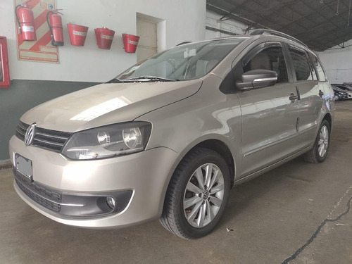 Volkswagen Suran 1.6 Trendline 11b 2012