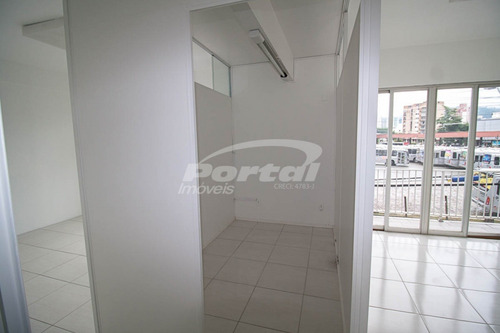 Imagem 5 de 9 de Sala Comercial Próximo Ao Centro Clínico Blumenau No Garcia - 35711900l