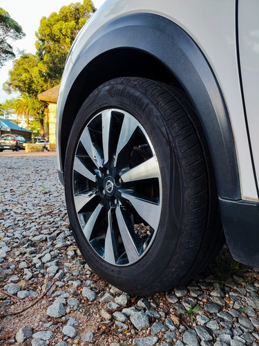 Imagen 20 de 25 de Nissan Kicks Exclusive 1.6 At 2019