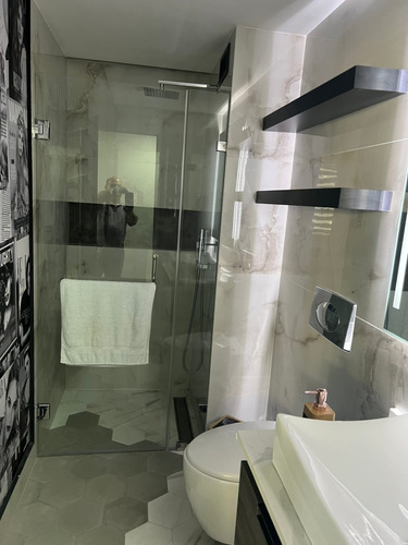 Apartamento Exquisitamente Remodelado, Cerca De Farmatodo De Las Minas