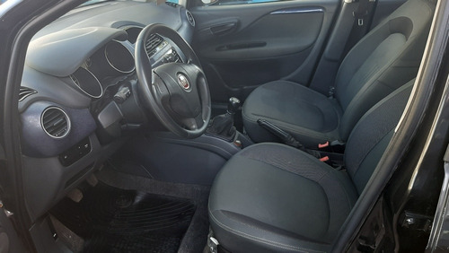 Fiat Punto 1.4 Attractive C/radio Integrada 2015