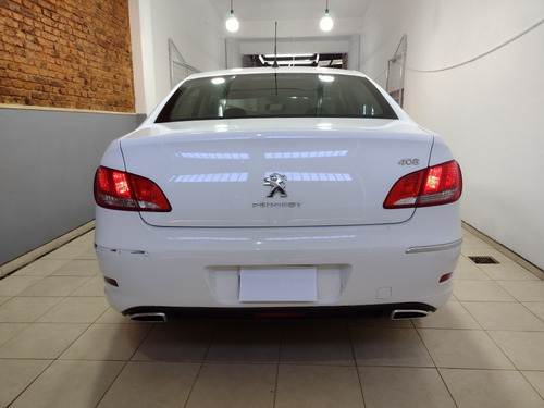 Imagen 3 de 14 de Peugeot 408 2.0 Allure Tiptronic 143cv 2011
