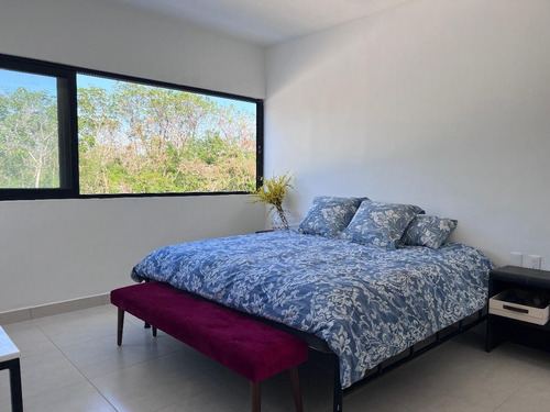 Casa En Venta En Mérida, Temozon Norte, Privada Amidanah,a 1 Mes
