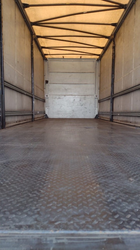 Imagem 8 de 15 de Caminhão Truck 6x2 Vw 24.280 Na Carroceria Sider 2019