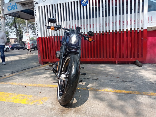 Imagen 2 de 15 de Harley Davidson Breakout 2018