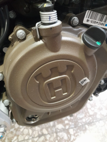 Imagen 14 de 15 de Moto Husqvarna Svartpilen 200 - Dolar Preferencial Motoswift