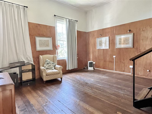 Casa En Venta De 6 Dorm. En Valparaíso
