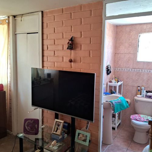 Casa Tres Pisos En Avenida Principal Ciudad Satélite - Maipú