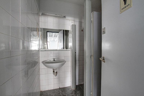 Oficina En Piso Alto. Planta Libre. Alquiler Y Venta