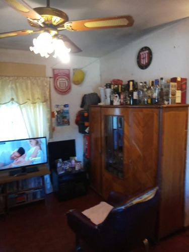 Imagen 7 de 22 de Venta Casa 3 Dormitorios 505 E/7 Y 8