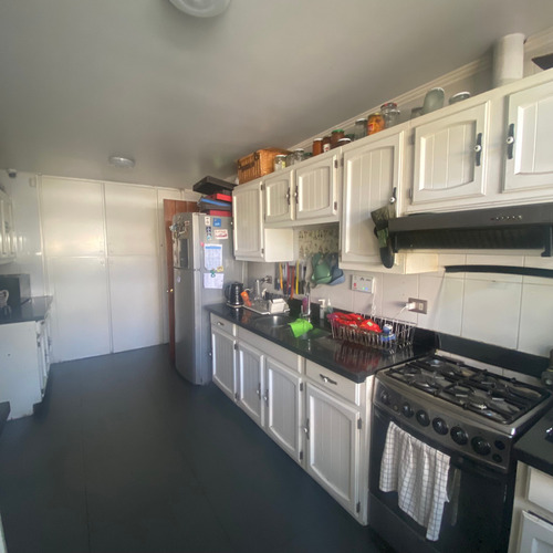 Casa En Arriendo 5 Dorm. Cercana A Colegios. Las Condes