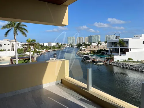 * Casa En Venta En Cancun, Residencial Puerto Cancún
