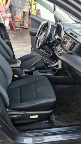 Toyota RAV4 2.5 Le At