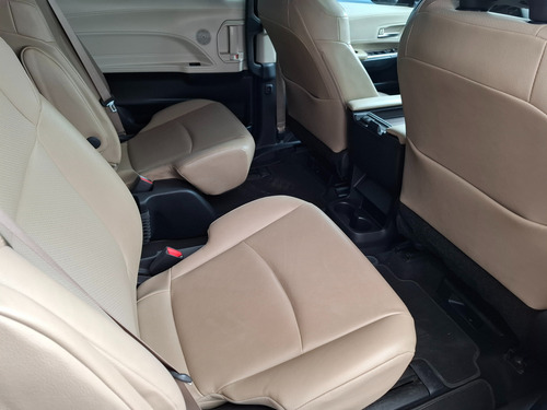 Toyota Sienna 2.5 Limited At hibrida