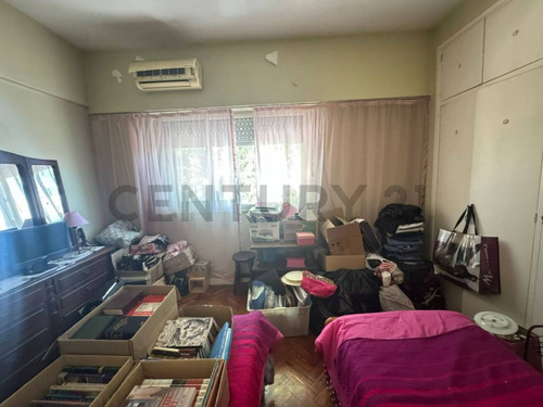 Ph En Venta - 7 Ambientes Con Terraza, Quincho Y Balcón En Vélez Sarsfield