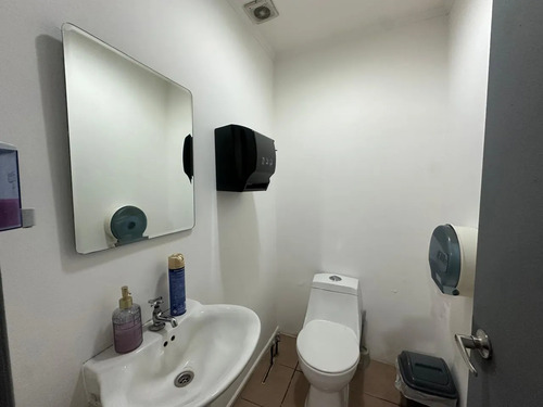 Uso Comercial - 5p,4b - 252m2 Utiles- Barrio Italia