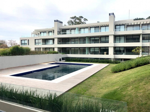 Venta Apartamento 2 Dormitorios Carrasco Ref 382