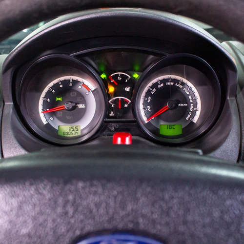 Imagem 7 de 8 de Ford Fiesta Sedan 1.6 Se 2014