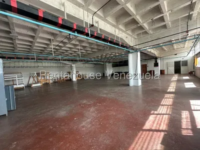 Edificio en alquiler