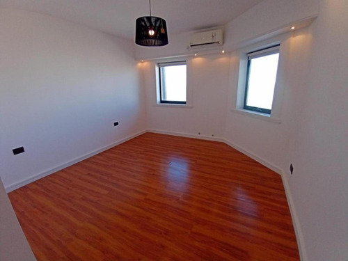 Dúplex En Venta - 4 Dormitorios 4 Baños - Mar Del Plata