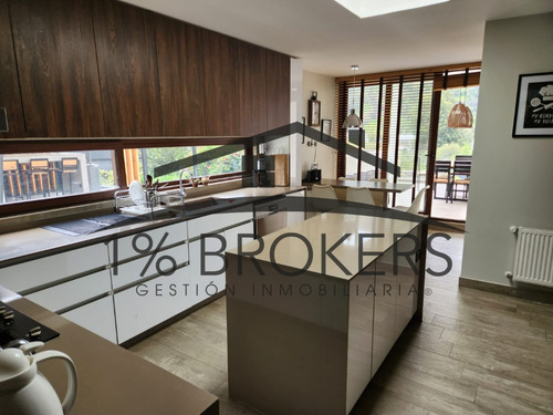 Increible Casa En Exclusivo Condominio De Lo Barnechea