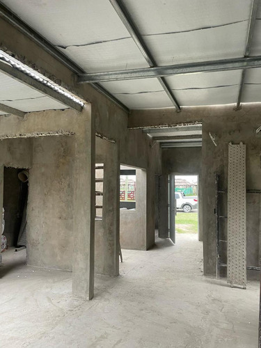 Casa A Terminar En Venta - 2 Dormitorios 1 Baño - Cochera - 300mts2 - General Rodríguez
