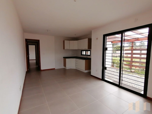 Imagen 2 de 20 de Preciosa Casa En Valle Di Saronno
