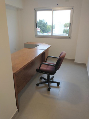 Imagen 9 de 16 de Edificio Comercial A Estrenar 12 Ambientes, Cocheras, Detalles De Categoría.