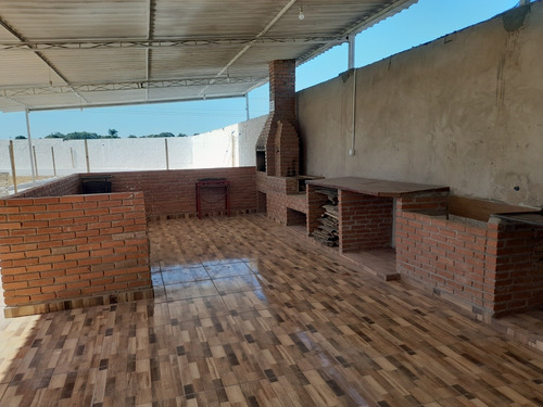 Alugo Espaço Para Lazer (piscina E Churrasqueira)