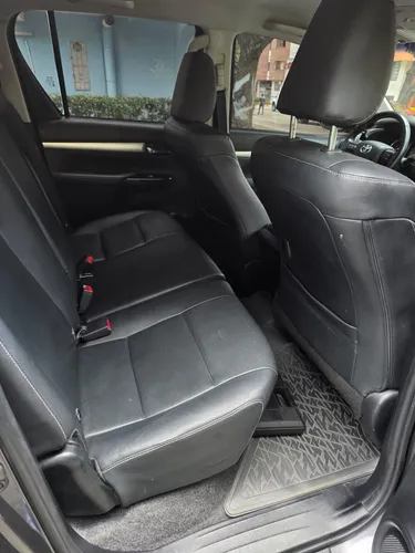 Toyota Hilux 2.8