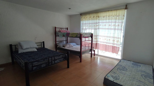 Casa En Venta En El Fraccionamiento Vergeles