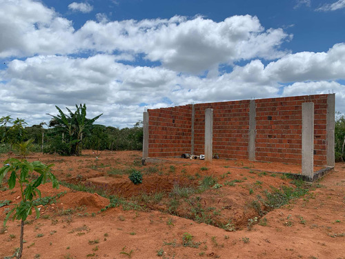Vende Terreno Com Área De Lazer 20x50