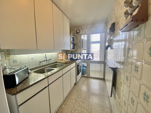 Imagen 10 de 25 de Venta De Apartamento De 2 Dormitorios En Peninsula Punta Del Este