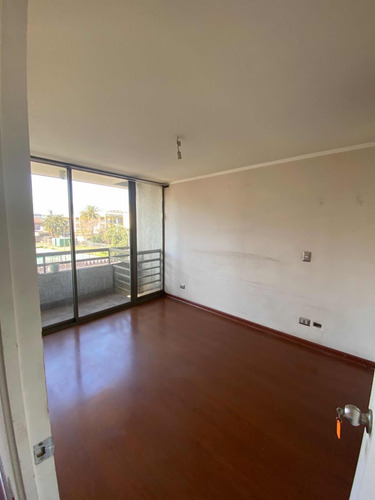 Buen Departamento 1 Dormitorio Metro Cerro Blanco
