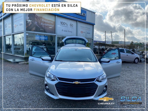 Imagen 10 de 19 de Chevrolet Onix Ltz Turbo 2023 Gris Plata 0km