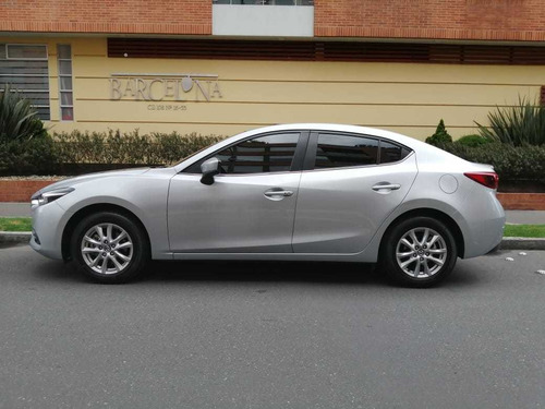 Mazda 3 Touring 2.0 Automático 2020 Gris