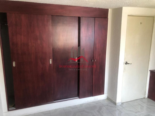 Casa En Venta En Valle Dorado Calle Cerrada Con Vigilancia $4,700,000